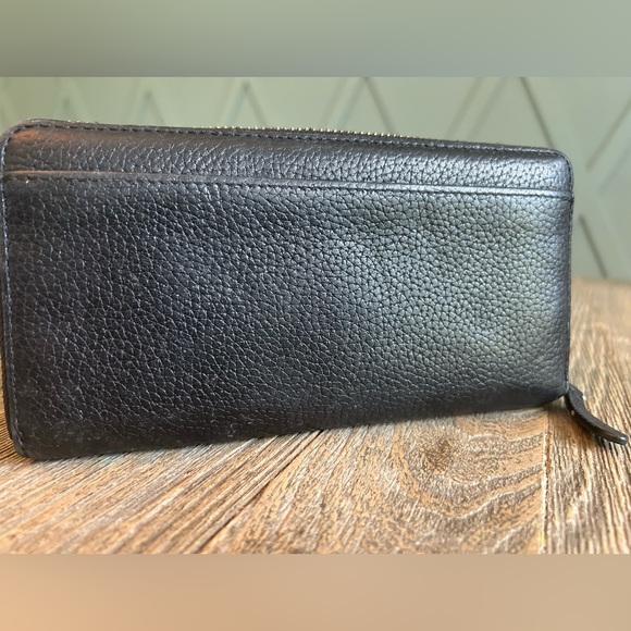 Kate Spade Sienne Logo Pebbled Leather Ziparound Continental Wallet - Picture 3 of 10